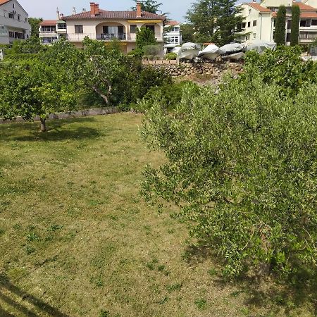 Apartman Avsec Крк Экстерьер фото