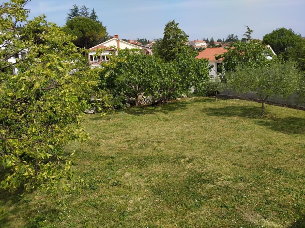 Apartman Avsec Крк Экстерьер фото