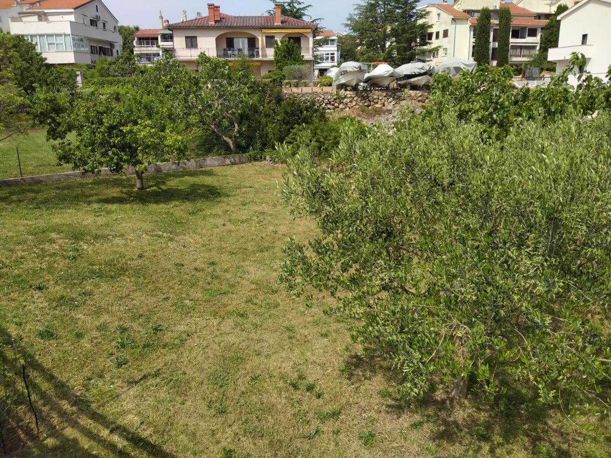 Apartman Avsec Крк Экстерьер фото